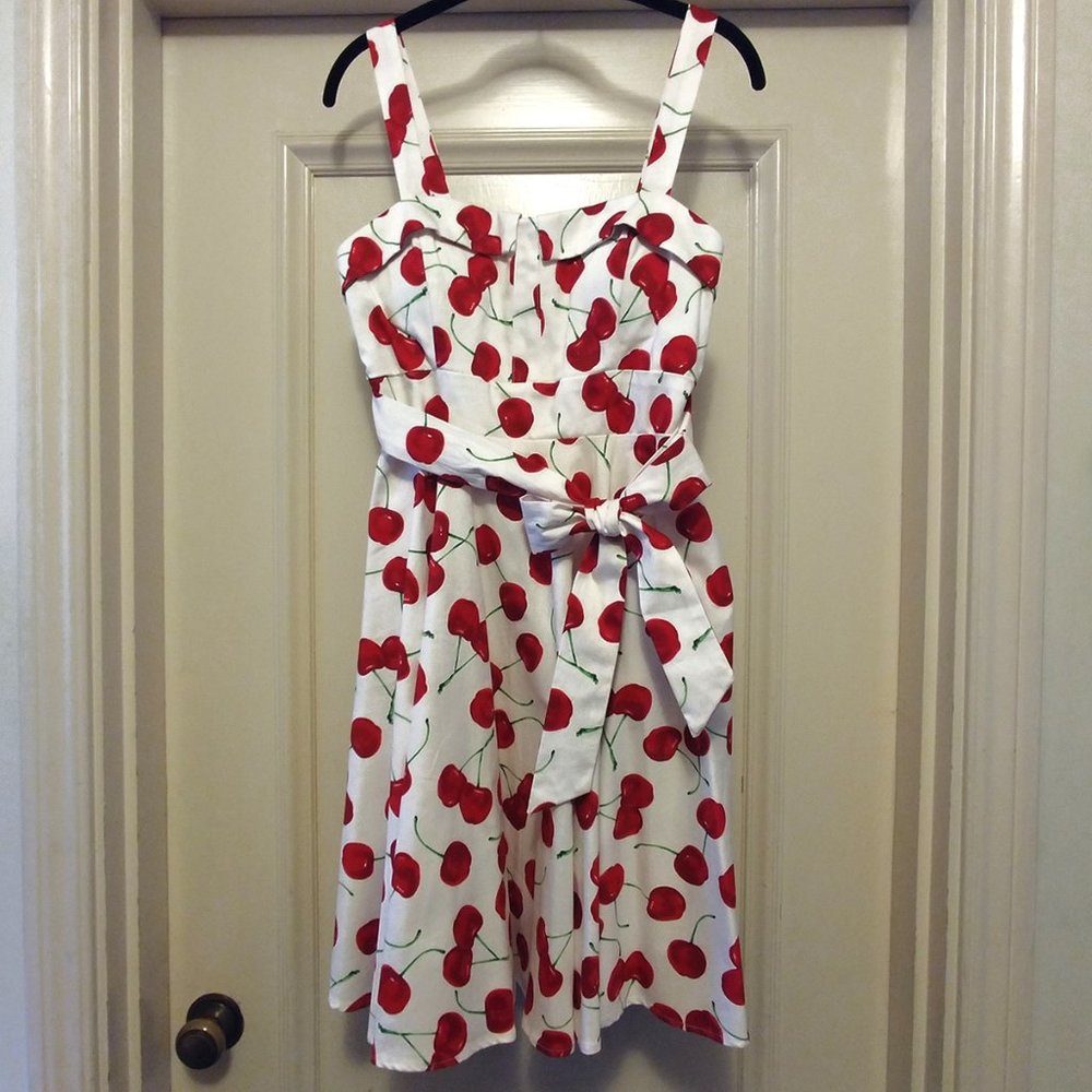 Pinup Style Cherry Dress Full Circle Skirt NWOT